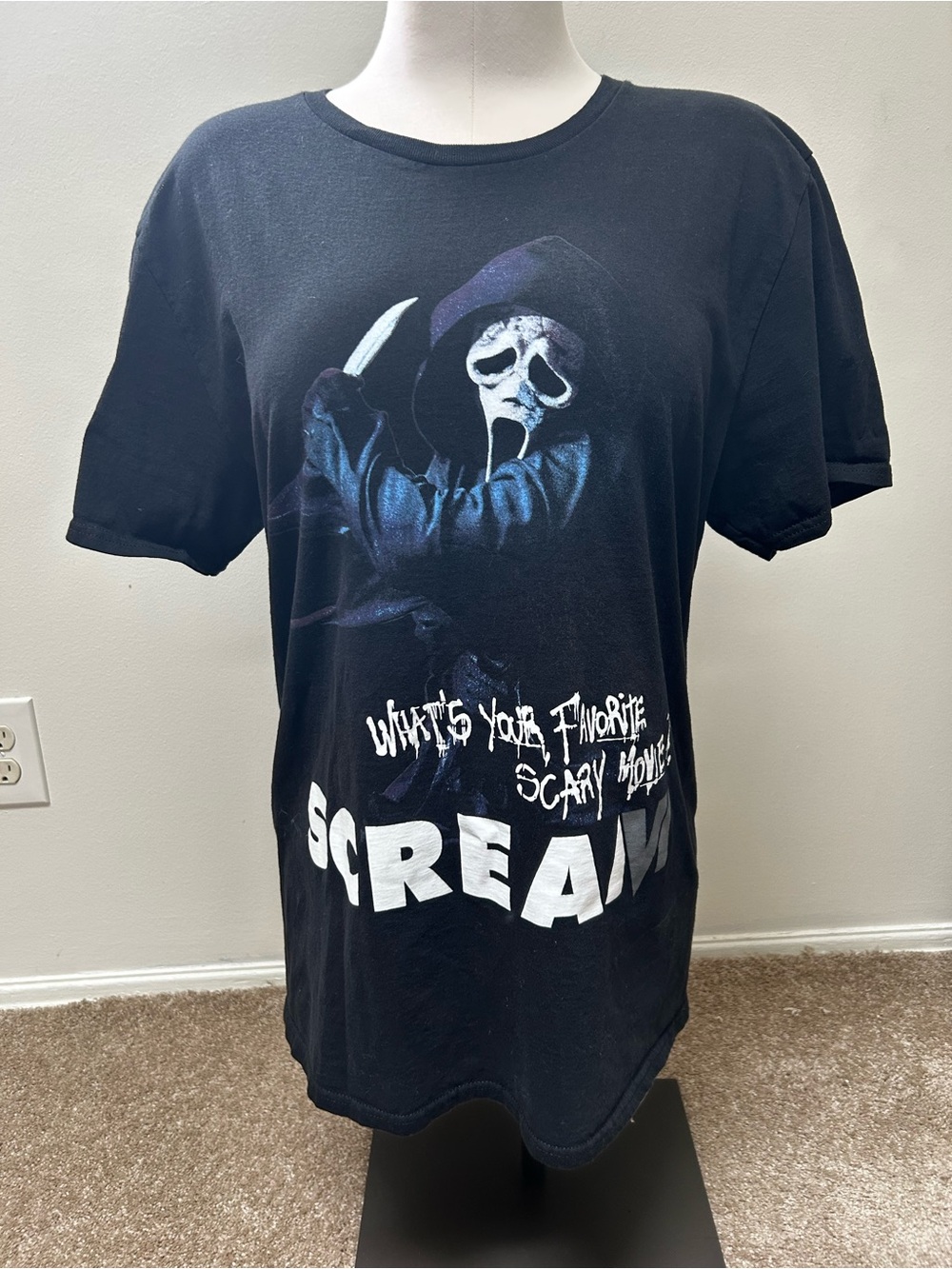 Hot Topic Black Scream Ghostface Graphic Tee